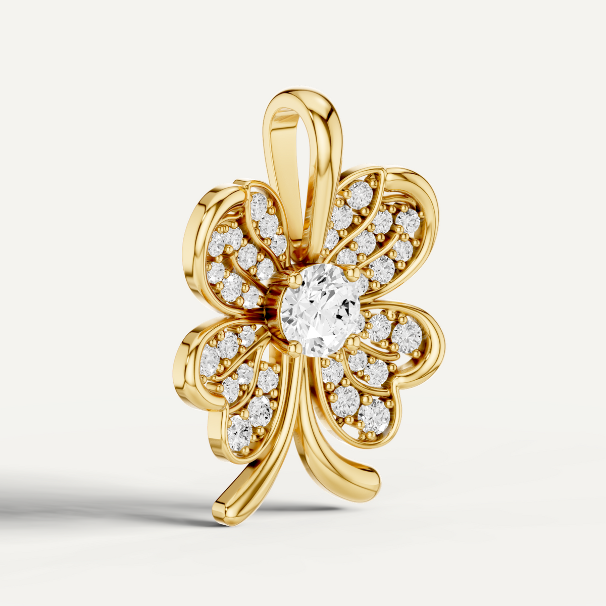Clovery, Clover Leaf Pendant in 18K Yellow Gold