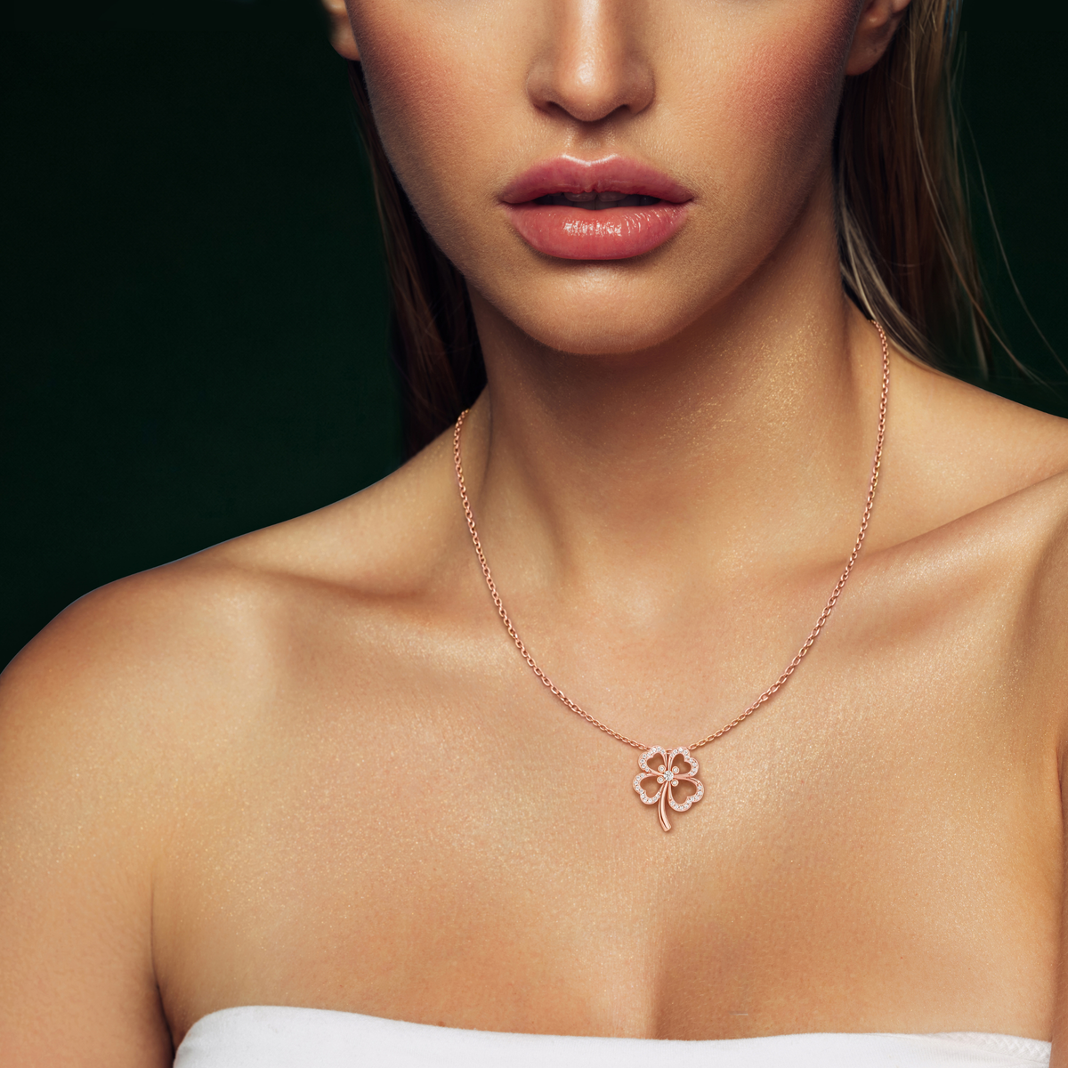 Felicia, Clover Leaf Pendant in 18K Rose Gold