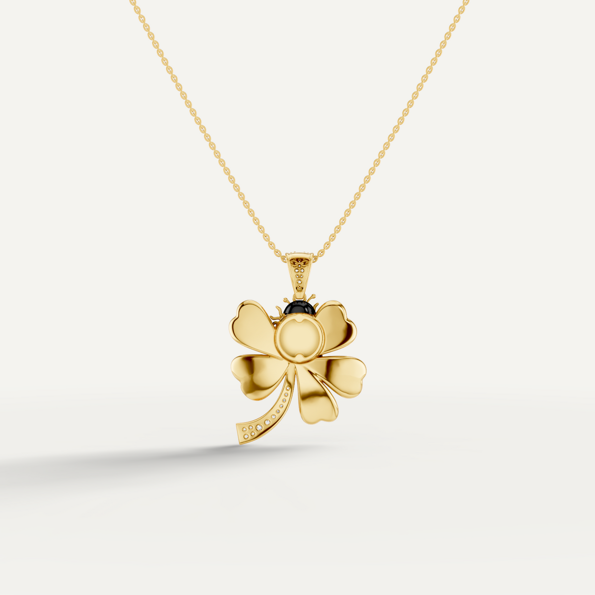 Lady Luck, Clover Leaf Pendant in 14K Yellow Gold